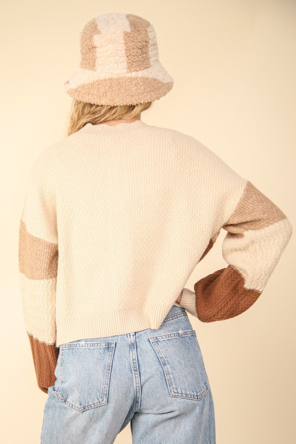 Grandma Textured Sweater Cardigan (Beige/Oatmeal)