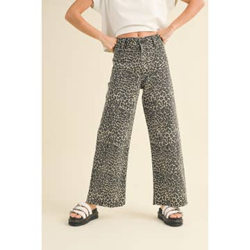 Wide Leg Leopard Jeans